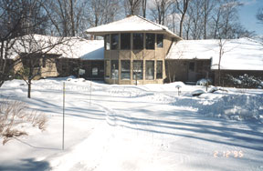 5_OH/1995_house_snow.jpg