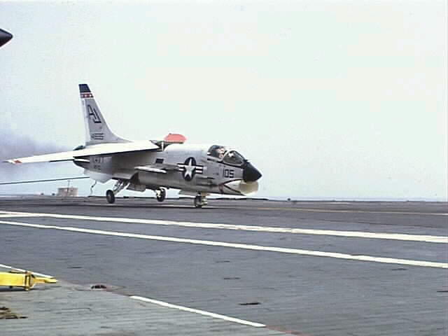 f8_crusader_carrier_landing